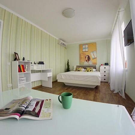 Апартаменты Flatsy At Botanichniy Sad Underground Харьков Экстерьер фото